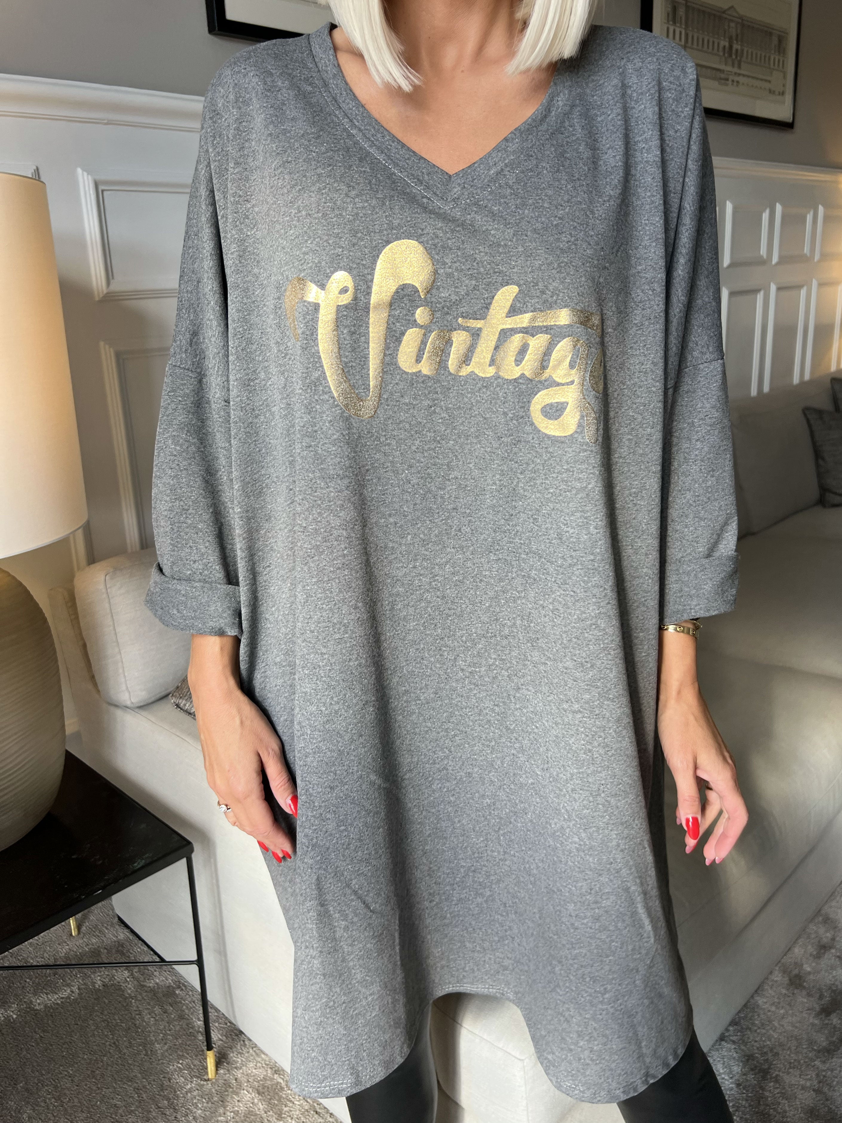 Liana - Joggingkjole med guldskrift